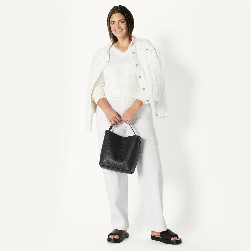Amazon Essentials Women's High-Rise Relaxed-Fit Stretchy Full-Length Cargo Pants