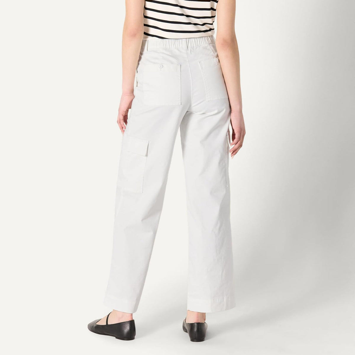 Amazon Essentials Women's High-Rise Relaxed-Fit Stretchy Full-Length Cargo Pants