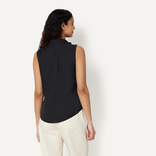 Amazon Essentials Women's Regular-Fit Sleeveless Button-Down Blouse