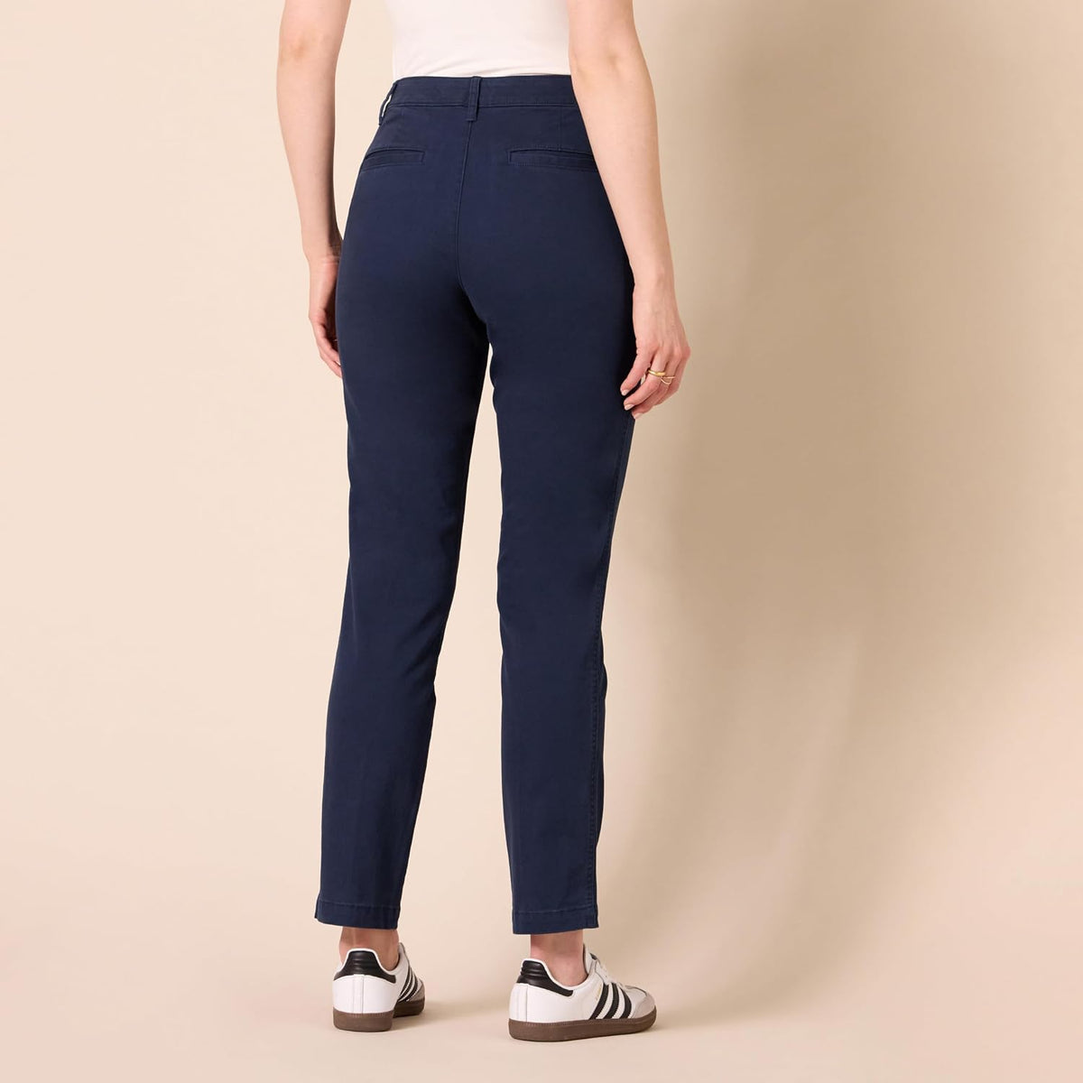 Amazon Essentials Women's High-Rise Slim-Fit Full-Length Straight-Leg Khaki Pant