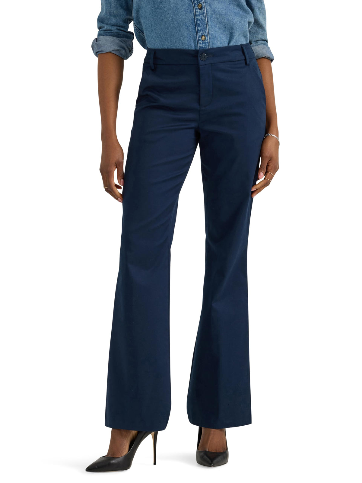 Lee Women's Wrinkle Free Mid Rise Bootcut Pant
