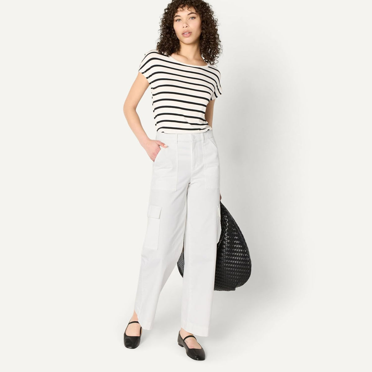Amazon Essentials Women's High-Rise Relaxed-Fit Stretchy Full-Length Cargo Pants