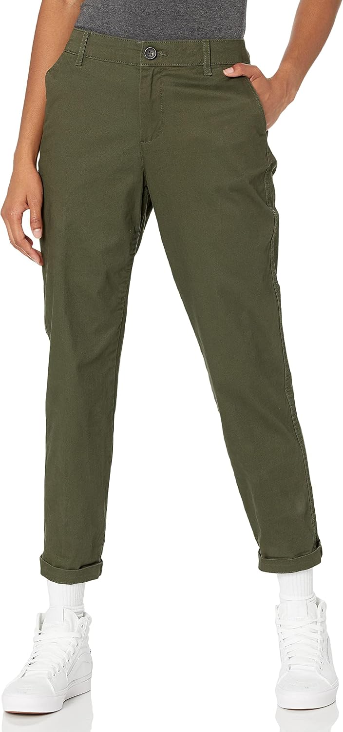 Amazon Essentials Women's Mid-Rise Slim-Fit Stretch Cropped Capri Pants (Available in Plus Size)