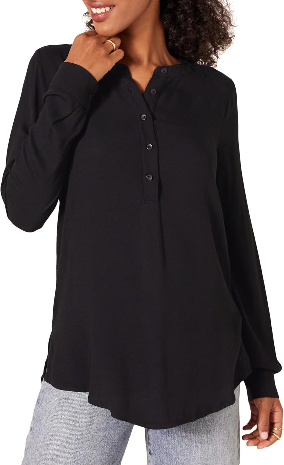 Amazon Essentials Women's Long-Sleeve Relaxed Fit Popover Blouse, Collared Business Casual Work Shirt