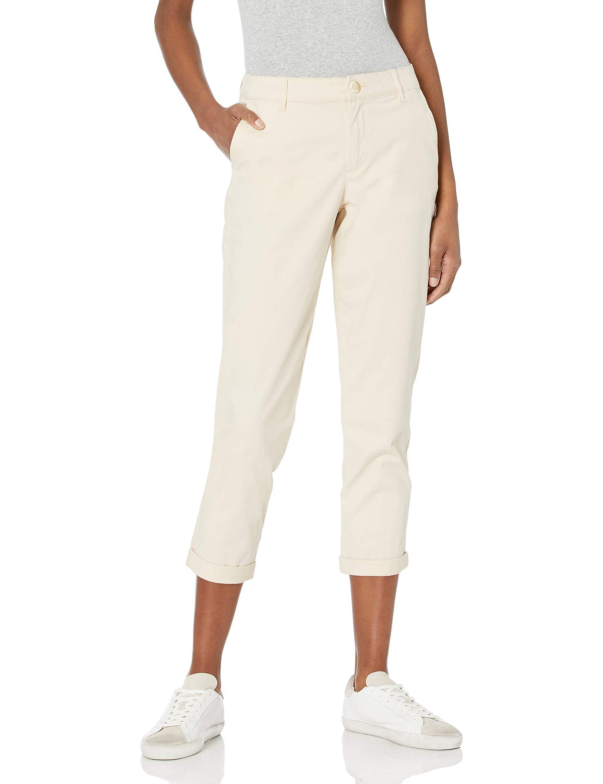 Amazon Essentials Women's Mid-Rise Slim-Fit Stretch Cropped Capri Pants (Available in Plus Size)