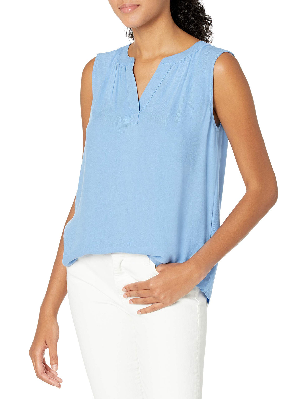Amazon Essentials Women's Relaxed Fit Sleeveless V-Neck Woven Shirt