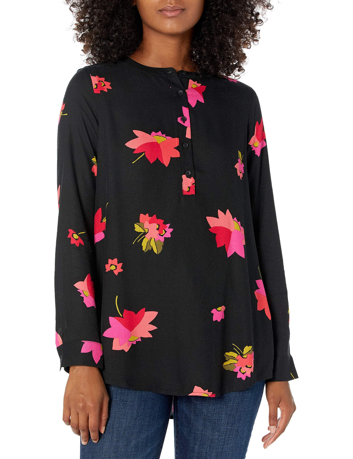 Amazon Essentials Women's Long-Sleeve Relaxed Fit Popover Blouse, Collared Business Casual Work Shirt