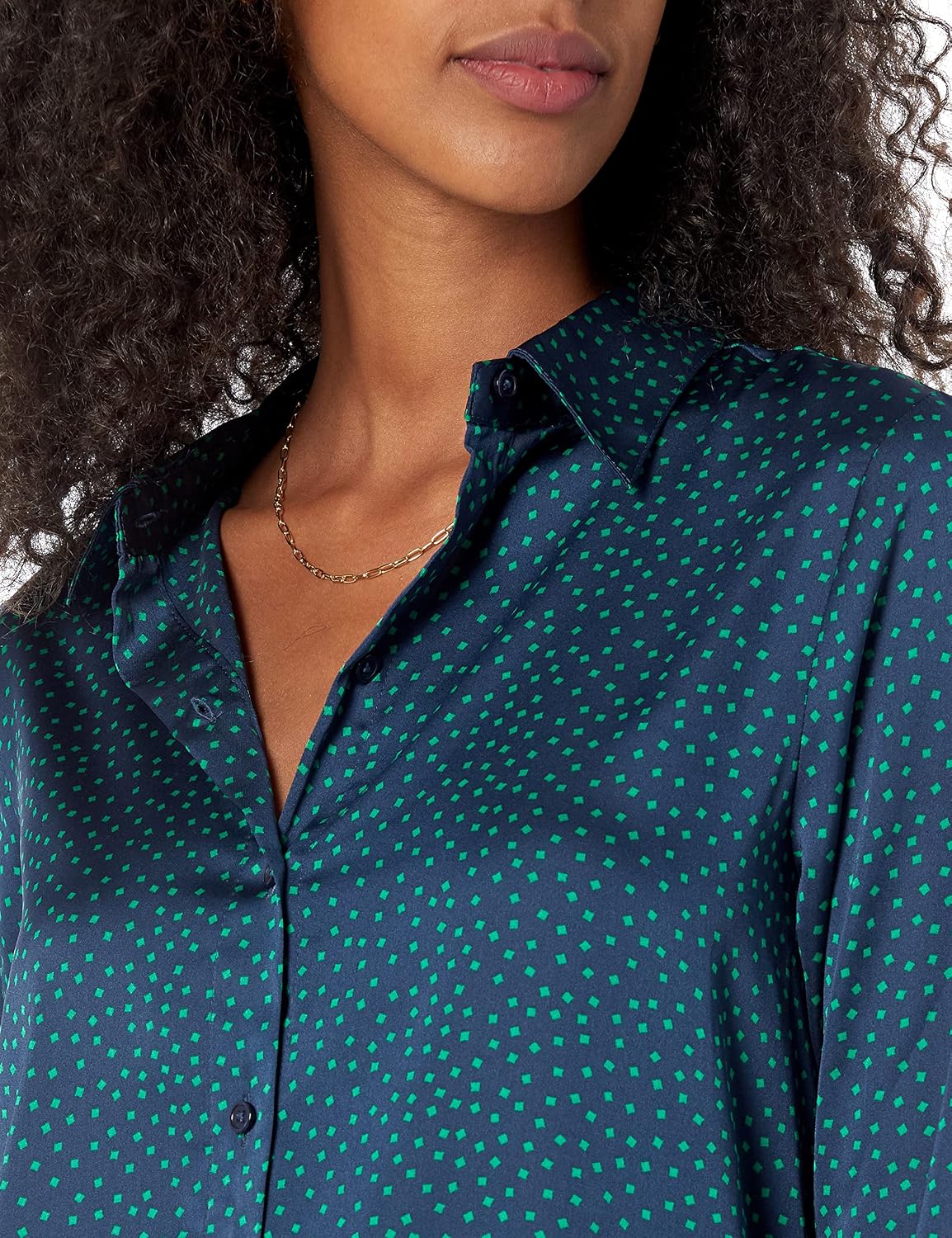 Amazon Essentials Women's Regular-Fit Long Sleeve Satin Button Down Blouse, Dressy Collared Shirt