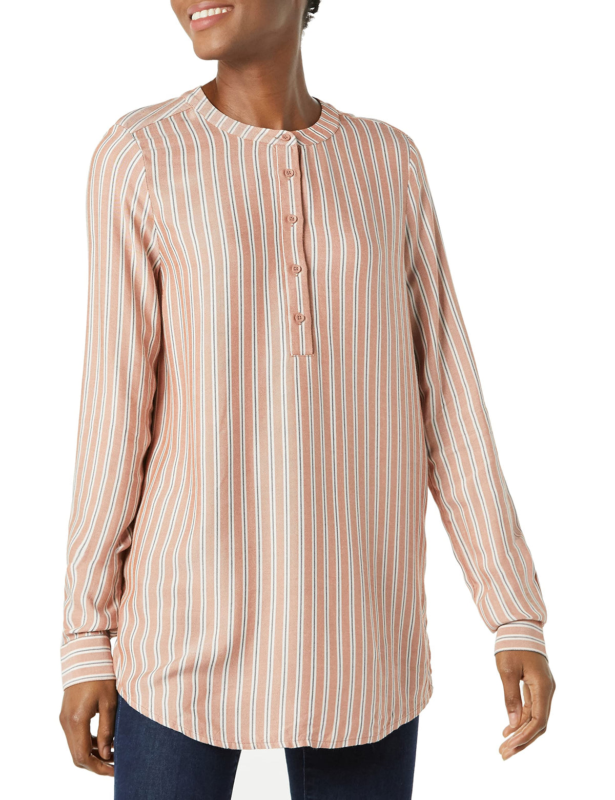 Amazon Essentials Women's Long-Sleeve Relaxed Fit Popover Blouse, Collared Business Casual Work Shirt