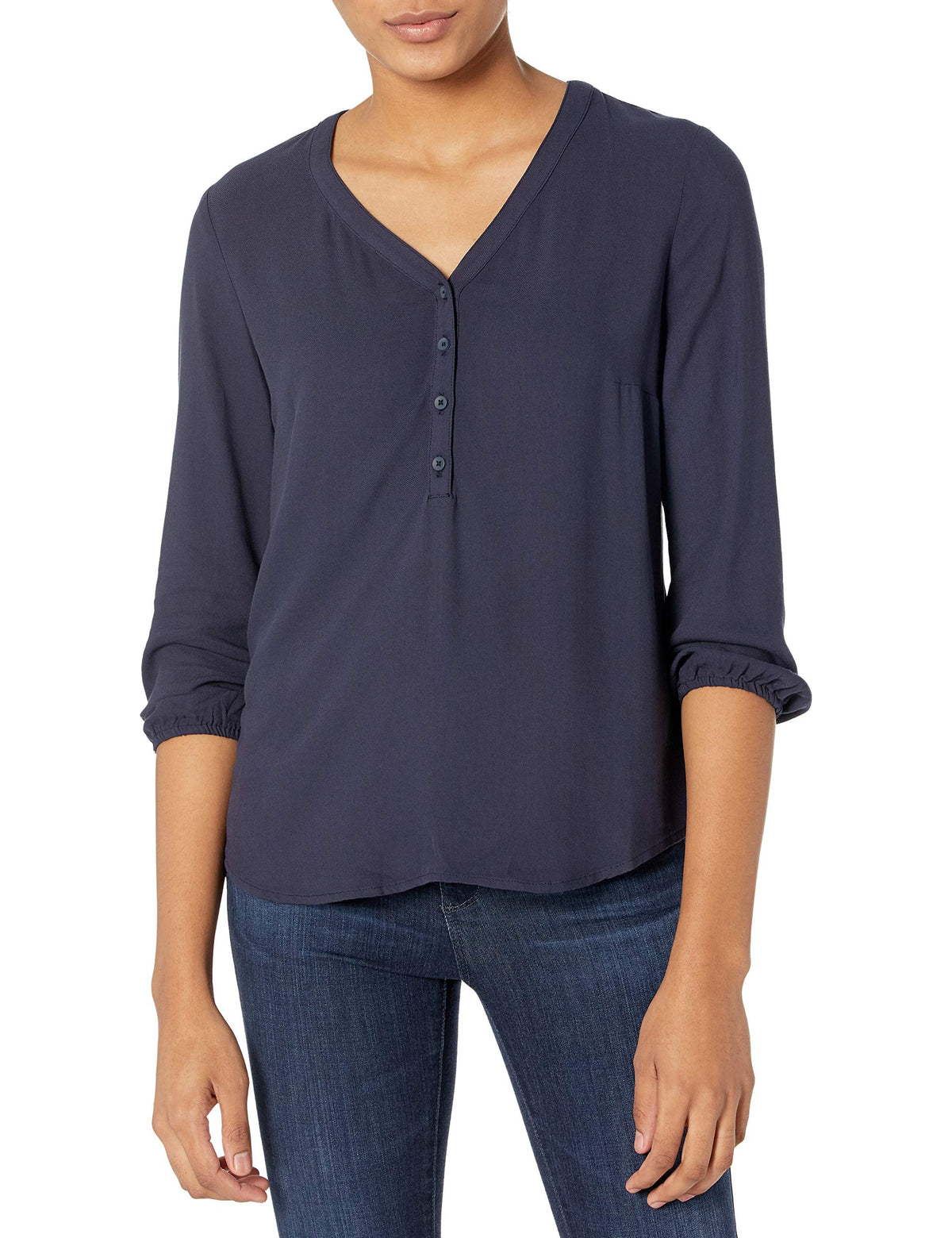 Amazon Essentials Women's 3/4 Sleeve Button Popover Shirt, Loose-Fit V-Neck Blouse, Lightweight